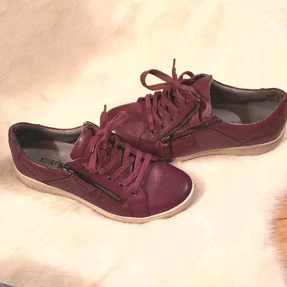Size 7 Josef Seibel Women's Burgundy Leather Sneakers - Picture 3 of 5